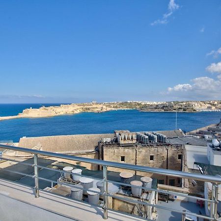 Valletta Luxury 4-Bedroom Duplex With Stunning Sea Views Private Terrace And Jacuzzi Exterior foto