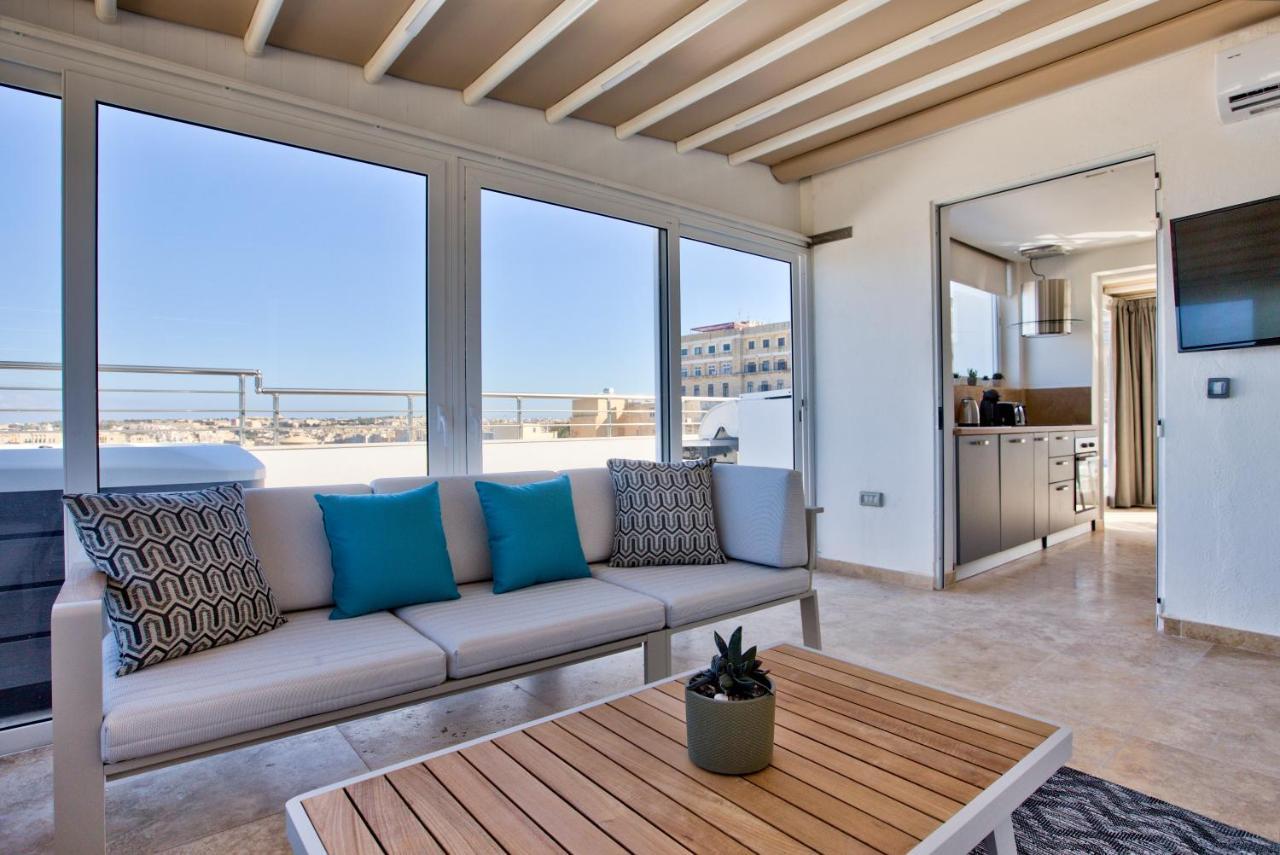 Valletta Luxury 4-Bedroom Duplex With Stunning Sea Views Private Terrace And Jacuzzi Exterior foto